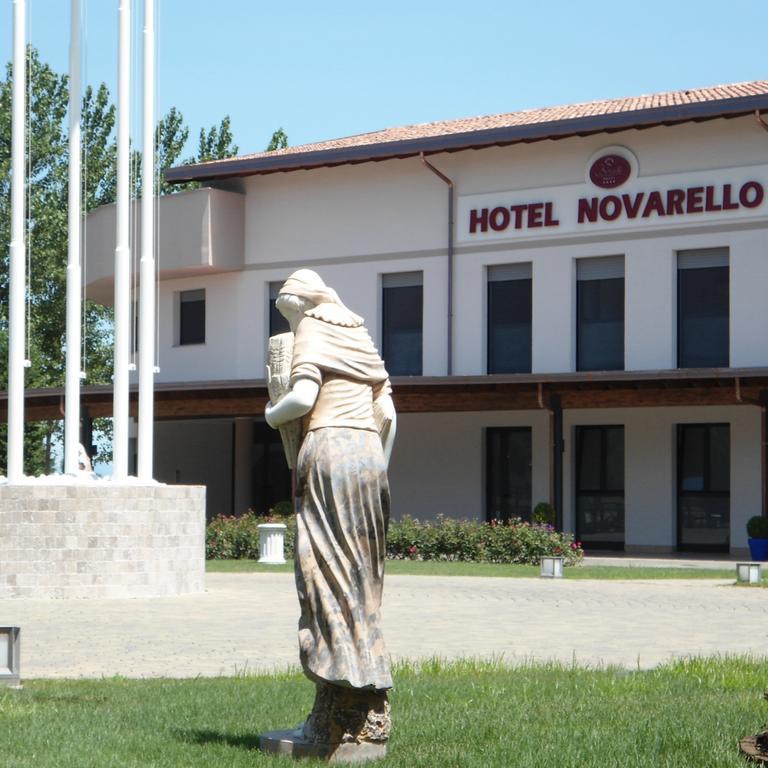 Hotel Novarello Granozzo con Monticello Zewnętrze zdjęcie